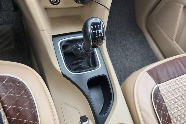 Used Baojun 730 2019 1.5L Manual Value Edition 7 Seats China VI Emission Standard
