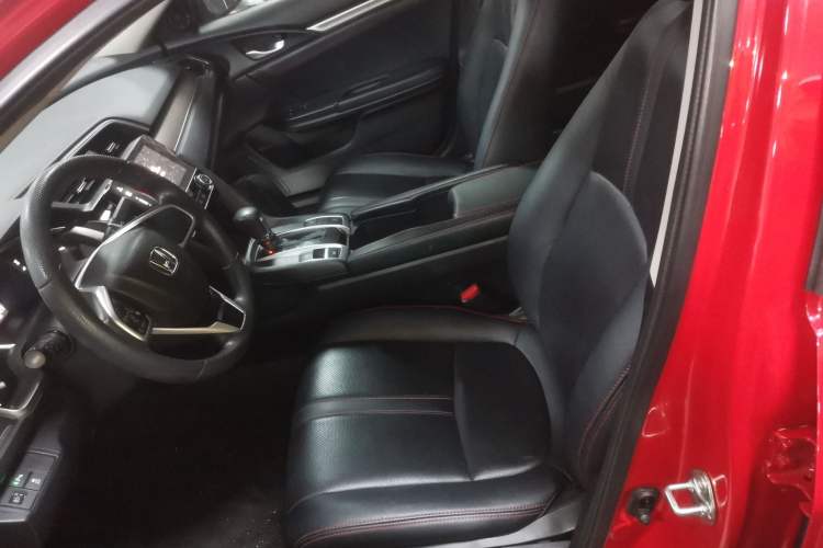 Used Honda Civic 2016 220TURBO CVT Luxury Edition
