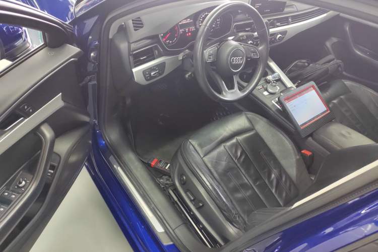 Used Audi A4L 2017 Plus 40 TFSI Ambition Model
