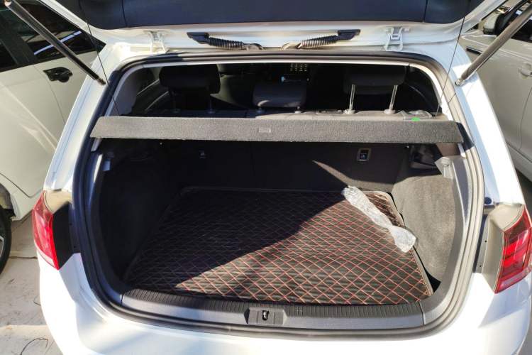 Used Volkswagen Golf 2019 200TSI DSG Comfort & Ambition Edition China VI Standard