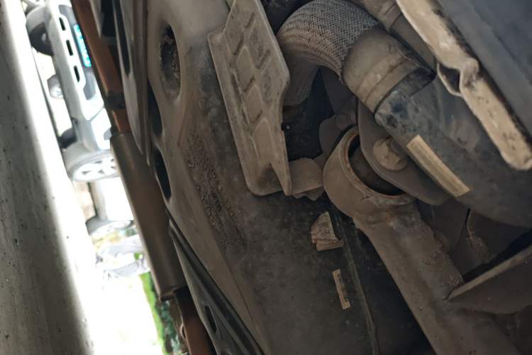 Used Geely Auto Emgrand X7 Sport 2018 1.8TD Automatic Two-Wheel Drive ZhiZun Model with 4G Connectivity
