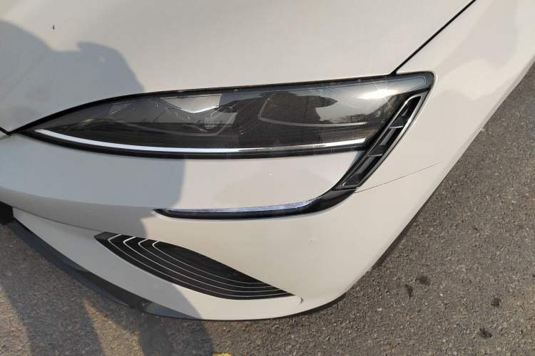 Used BYD Seal 2022 550 km Standard Range Rear-Wheel Drive Prestige Version
