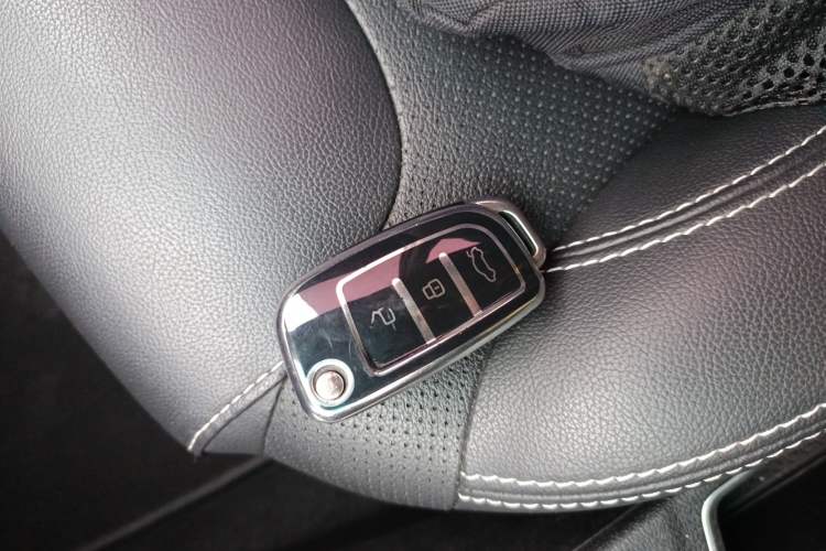 Used Geely Auto Vision X3 2017 1.5L Manual Luxury Model