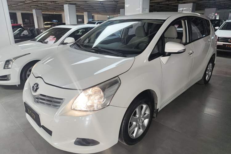 Used Toyota Verso 2014 Starlight 180E CVT Elite Edition