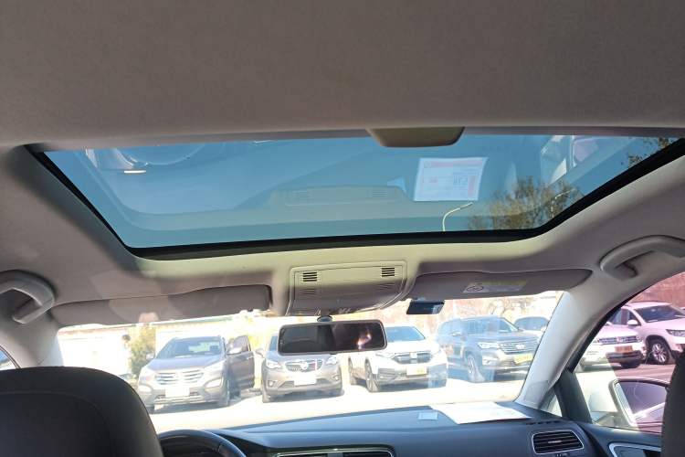 Used Volkswagen Golf 2019 1.6L Automatic Comfort Model China V Standard
