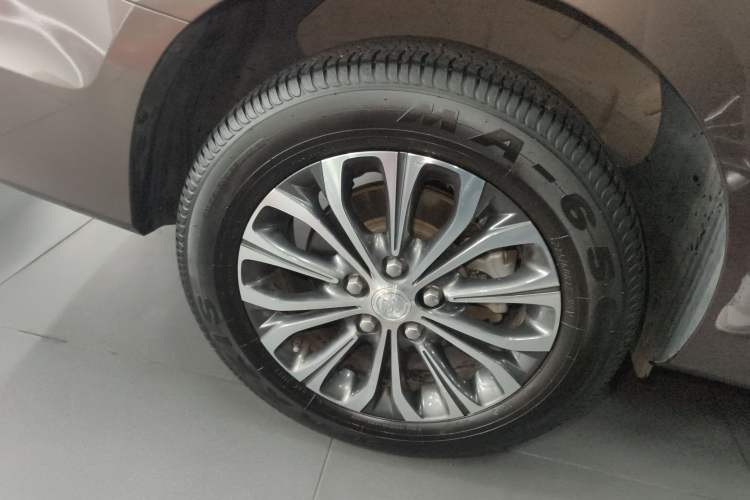 Used Buick GL8 2021 Land Cruiser Executive Class 652T Comfort Model