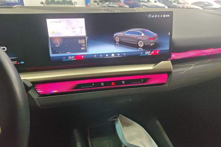 Used BMW 5 Series 2024 530Li Luxury Edition M Sport Package