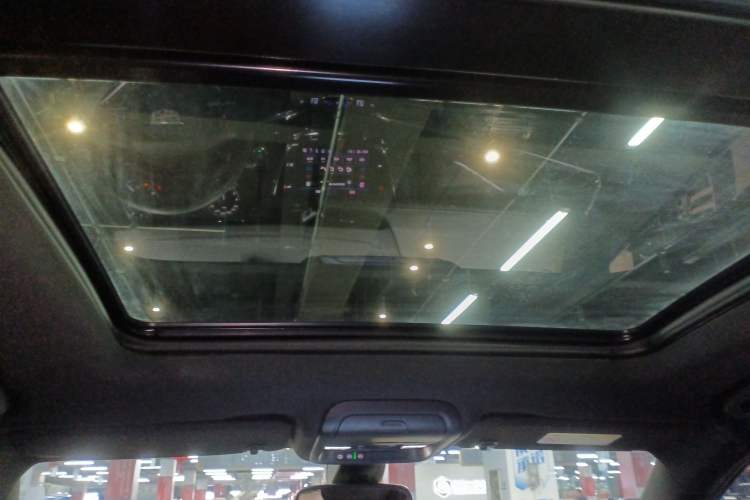 Used Cadillac XT6 2022 2.0T 7-Seater Two-Wheel Drive Luxury Version
