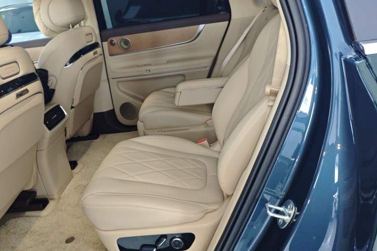 Used Hima AITO M9 2024 Range-Extended Ultra Version 42 kWh 6-Seater Model
