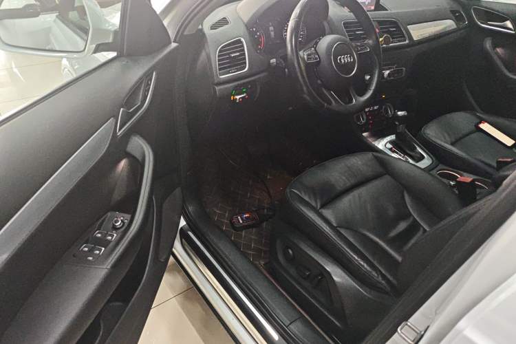 Used Audi Q3 2015 35 TFSI quattro Millionth Anniversary Edition
