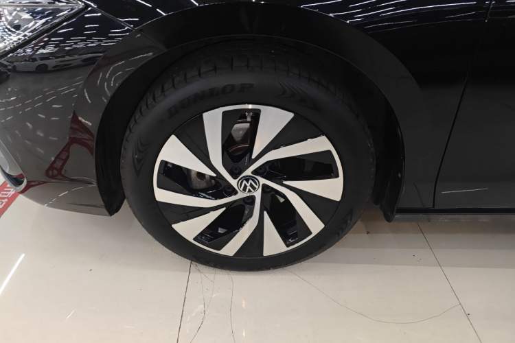 Used Volkswagen Passat 2025 Pro 380TSI Starry Dragon Edition
