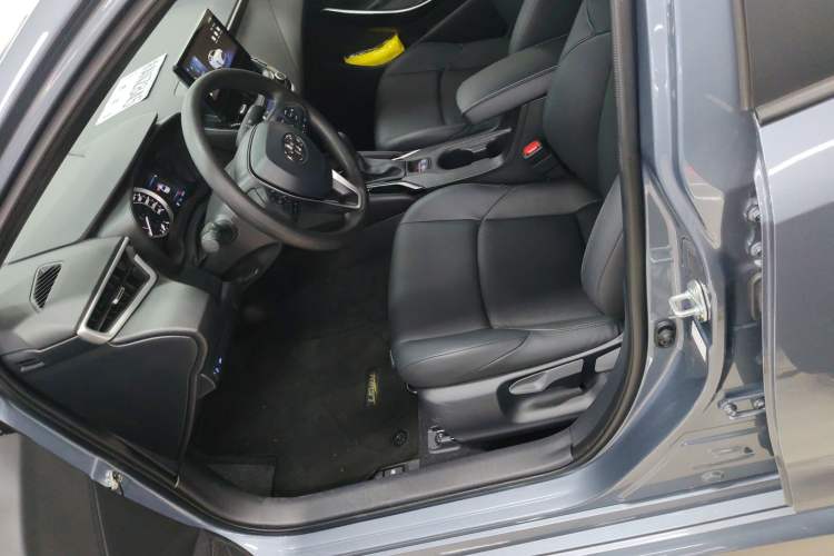 Used Toyota Levin 2024 185T CVT Luxury Edition
