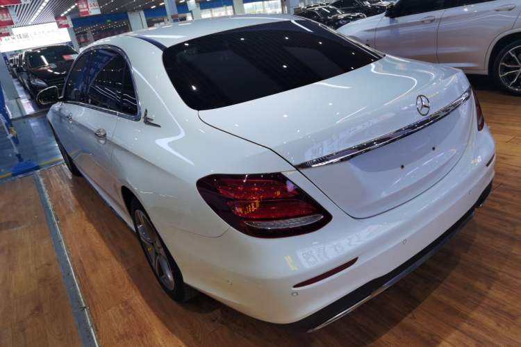 Used Mercedes-Benz E-Class 2016 E 200 L Sport Edition