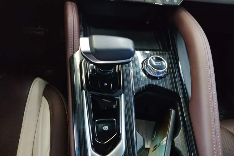 Used Geely Auto Monjaro L 2021 2.0TD High-Power Automatic All-Wheel Drive Luxury Version
