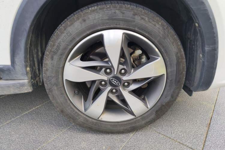 Used  Refine S3 2017 1.6L CVT Luxury Smart Model
