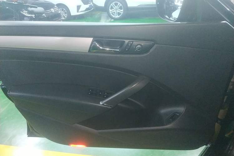 Used Volkswagen Passat 2014 1.8TSI DSG Prestige Edition
