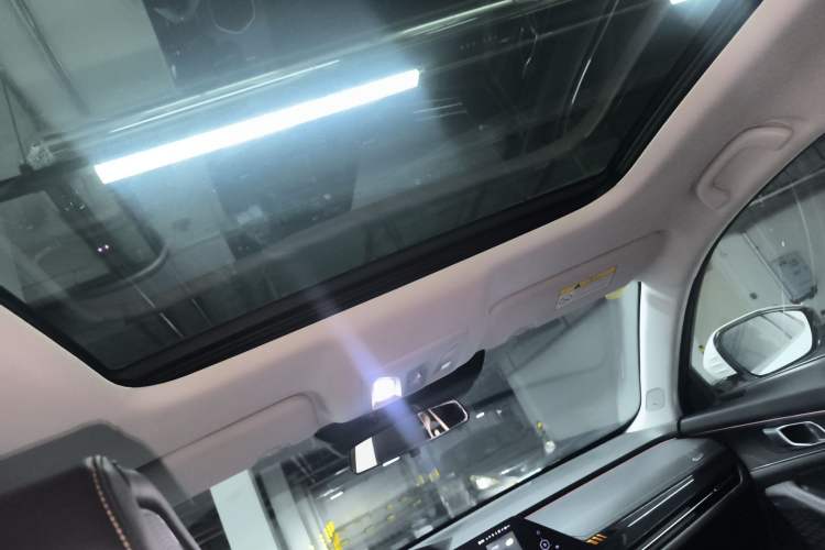 Used Changan UNI-K iDD 2022 Blue Whale iDD 130km 1.5T Prestige Model
