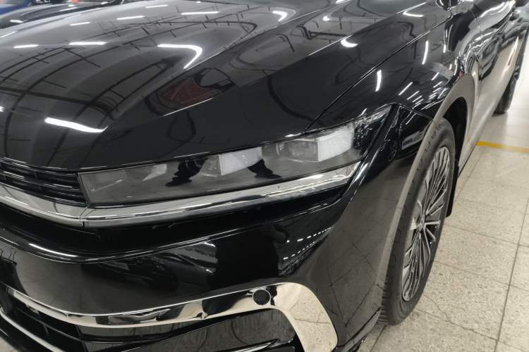 Used Volkswagen Magotan 2024 380TSI DSG Prestige Edition DaMai Package
