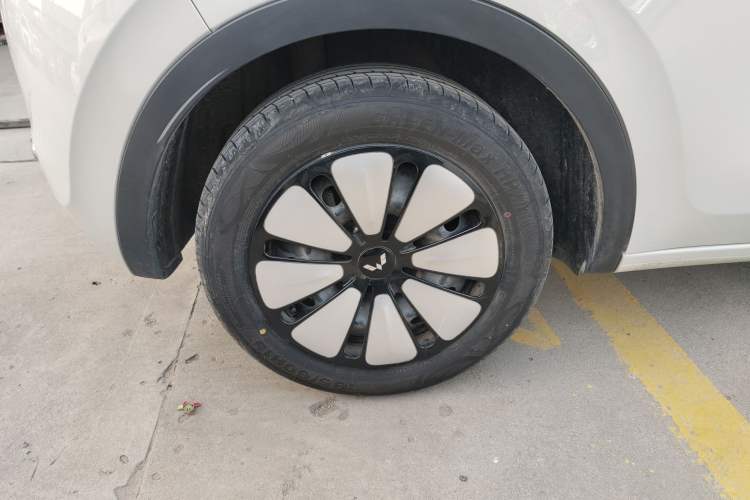 Used Wuling Bingo 2024 333 km Enjoyment Version
