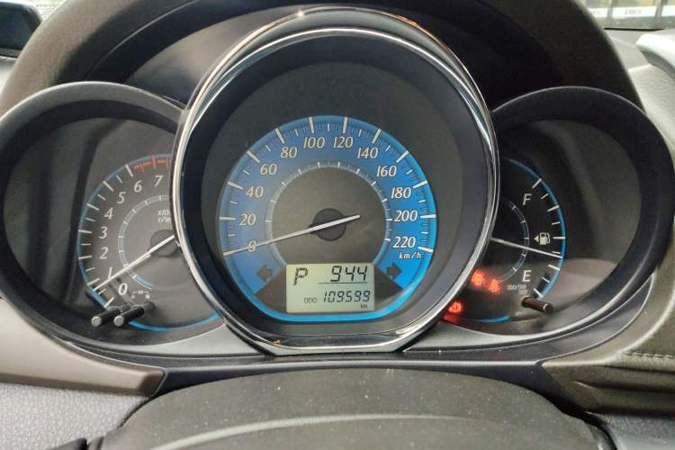 Used Toyota YARiS L 2015 1.5E Automatic Charm Edition
