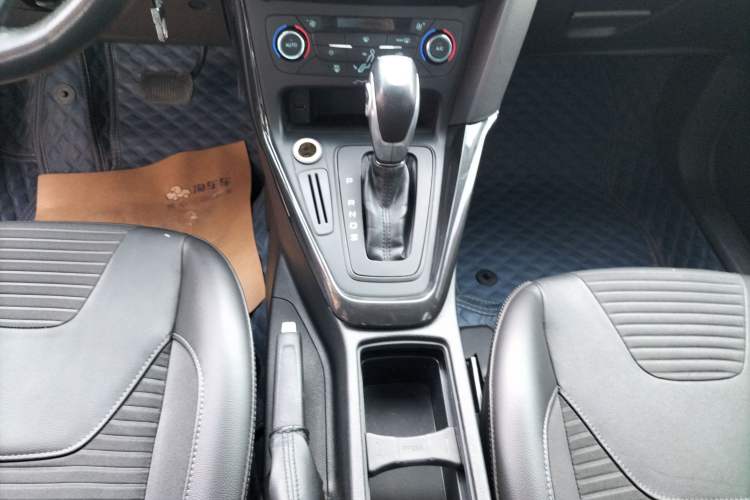 Used Ford Focus 2015 Sedan 1.6L Automatic Trend Model
