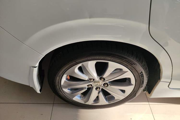 Used Honda Jade 2017 1.8L automatic Comfort version 5 seats
