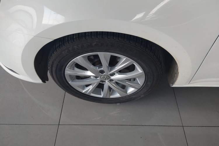 Used Volkswagen Lavida 2017 1.6L Automatic Comfort Edition