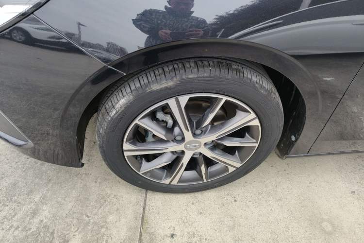 Used Geely Auto Emgrand 2022 4th Generation 1.5L CVT Flagship Model
