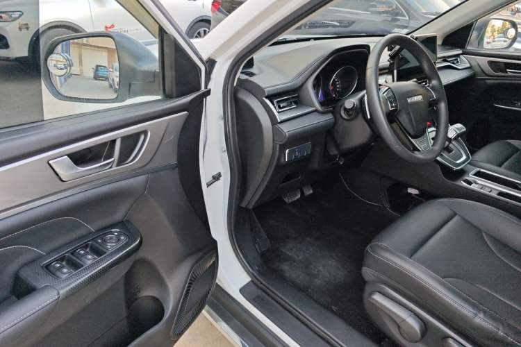 Used Haval M6 2021 PLUS 1.5T DCT Comfort Edition