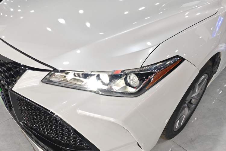 Used Toyota Avalon 2019 2.0L Ambition Edition China VI
