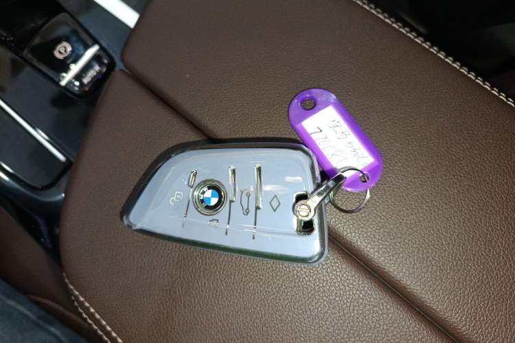 Used BMW 5 Series 2023 530Li Luxury Edition M Sport Package
