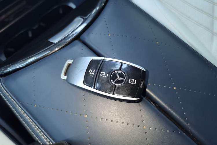 Used Mercedes-Benz Vito 2023 2.0T Business Version 7 Seats