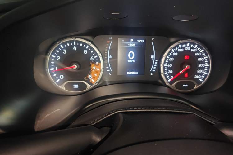 Used  Renegade 2017 180T Automatic High-Energy Version
