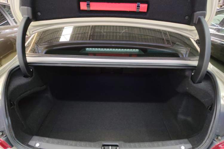 Used Volvo S90 2018 T4 Zhiyi Edition
