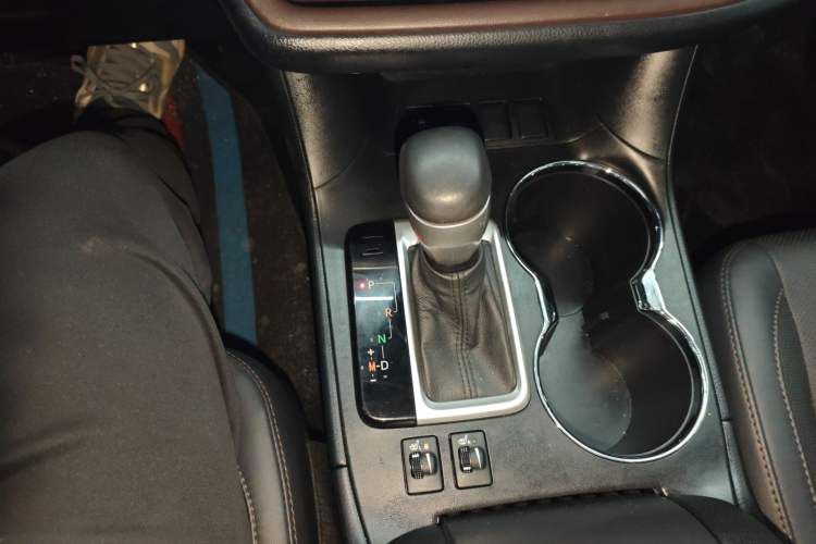 Used Toyota Highlander 2021 2.0T Two-Wheel Drive Luxury Edition 7 Seats