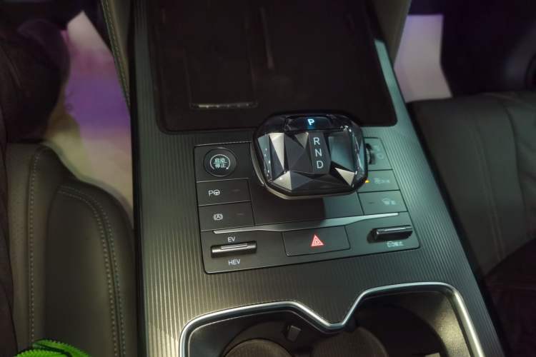 Used BYD Song L DM-i 2025 Intelligent Driving Version 112 km Beyond-Range Type
