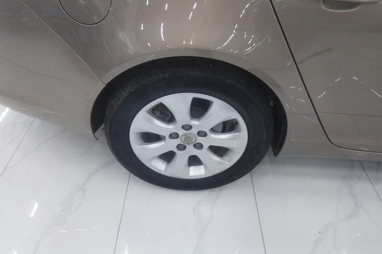 Used Buick Regal 2015 2.0L Leading Fashion Edition
