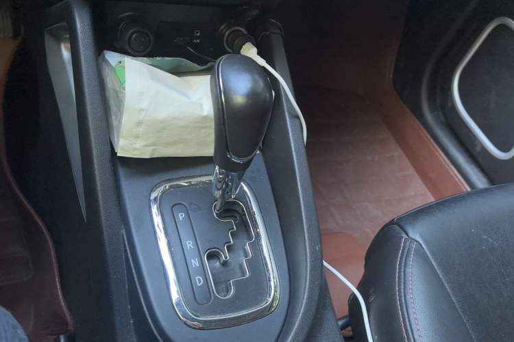 Used Changan CS35 2014 1.6L Automatic Luxury Navigation Model China IV Standard
