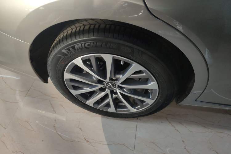 Used Lexus ES 2022 200 Excellence Edition
