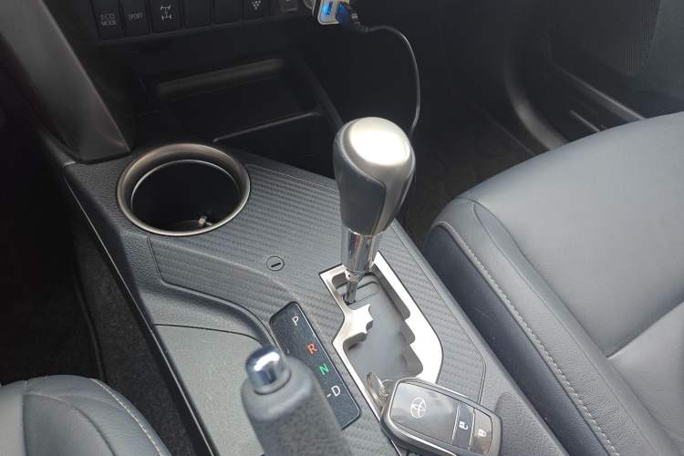 Used Toyota RAV4 2013 2.5L Automatic 4x4 Luxury Edition