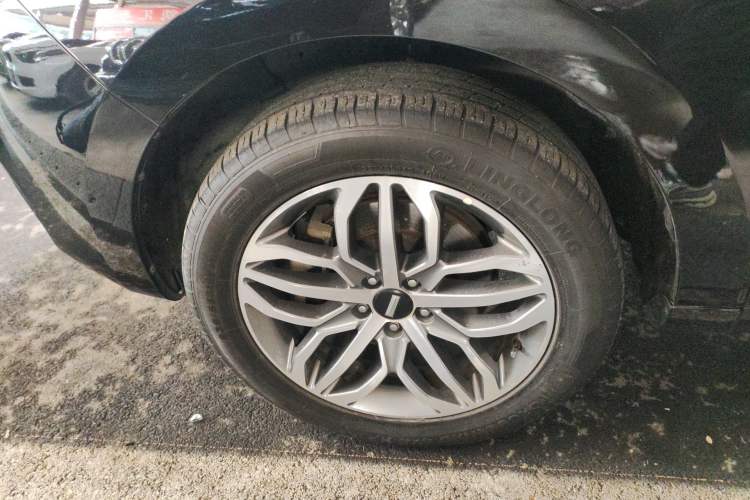 Used Wey VV5 2017 2.0T Ultra-Luxury Version
