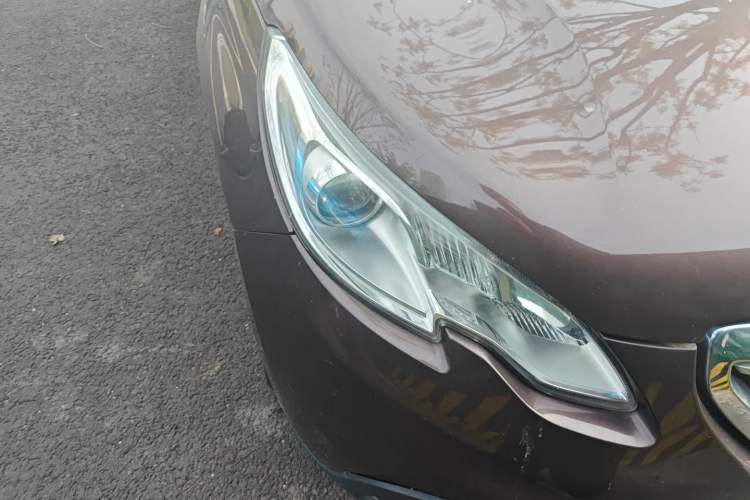 Used Peugeot 2008 2014 1.6L Automatic Fashion Edition
