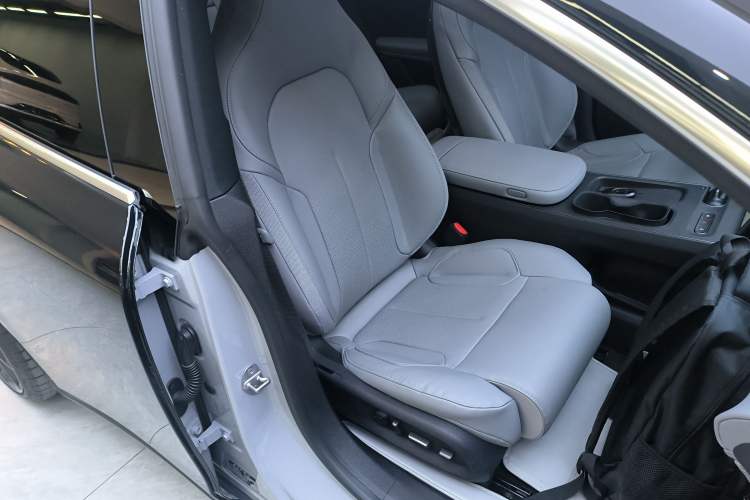 Used Nio ET5T 2024 75kWh Touring