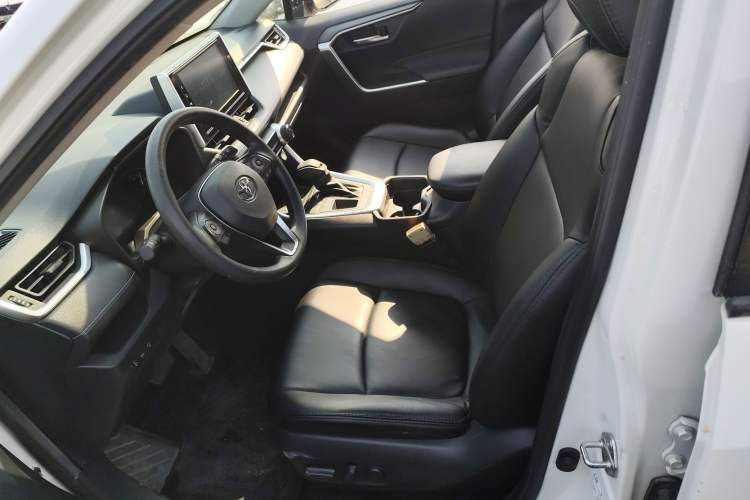 Used Toyota RAV4 2020 2.0L CVT Two-Wheel Drive Fashion Edition