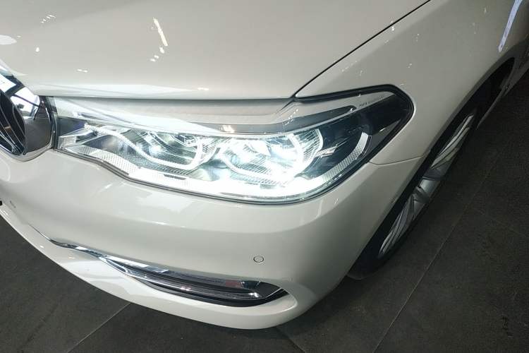 Used BMW 5 Series New Energy 2020 Mileage Upgrade Version 530Le Luxury Package
