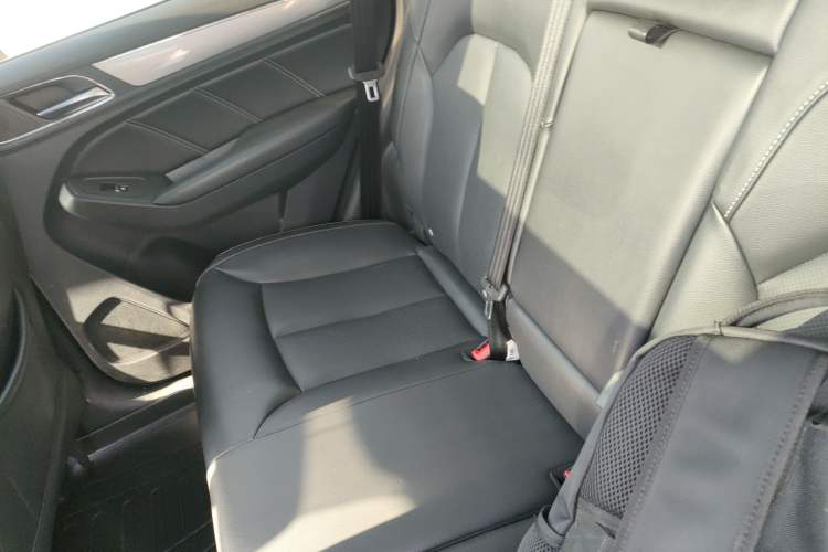 Used Roewe RX5 2018 20T Two-Wheel Drive Automatic Internet Smart Luxury Edition
