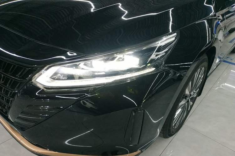 Used Nissan Teana 2024 2.0L SV Black Gold Edition
