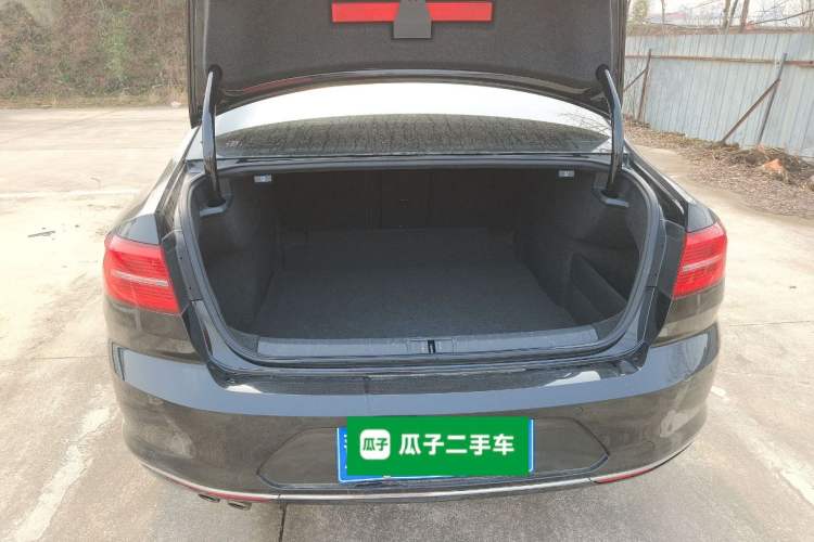 Used Volkswagen Magotan 2018 330TSI DSG Advanced Model
