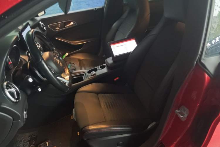 Used Mercedes-Benz CLA 2016 Year Restyled CLA 220 4MATIC
