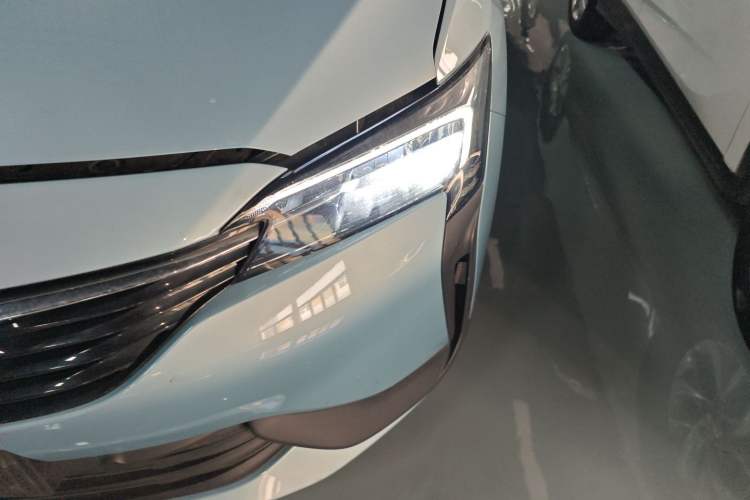 Used Buick Velite 6 2020 Plug-in Hybrid Connected Fashion Model
